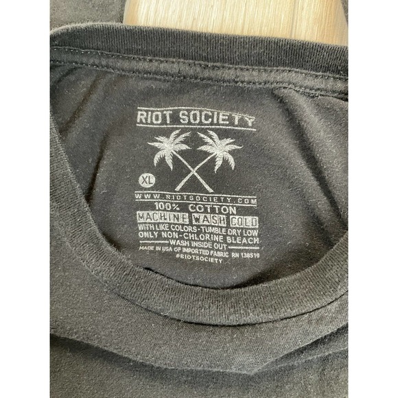 Riot Society Alien Dabbing UFO Black Graphic T-Shirt Size XL EUC FREE SHIPPING! - Picture 8 of 10